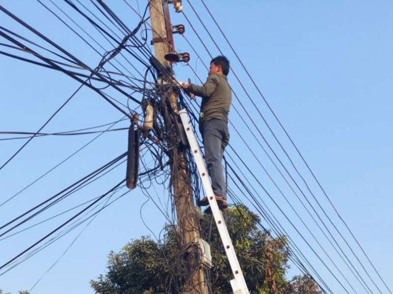 धुलियाबिटदेखि रहरपुरसम्म विद्युत सेवा अवरुद्ध 